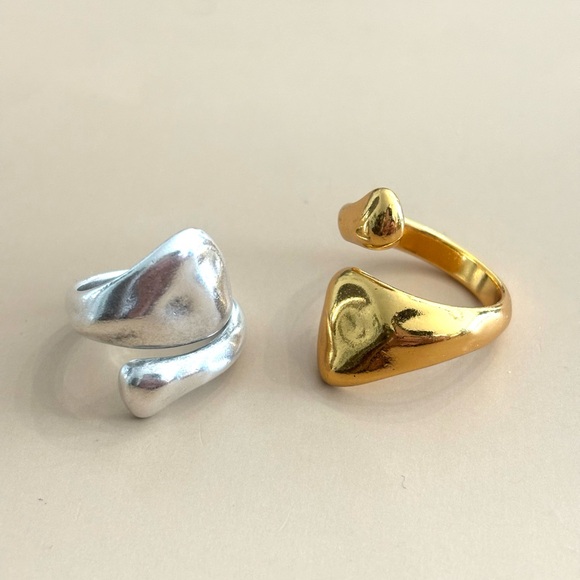 Chunky Hammered Rings in Silver and Gold - Picture 4 of 5